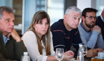 EL INTENDENTE SE REUNI EN MAR DEL PLATA CON REFERENTES DEL TURISMO
